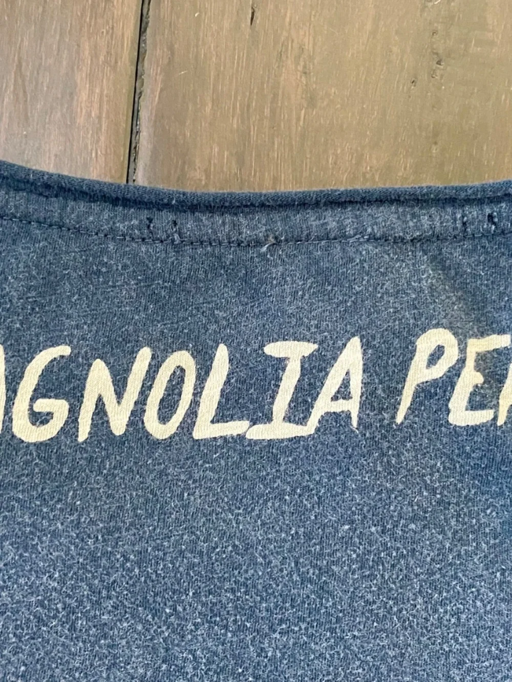 Rare Magnolia Pearl “Opalia” Appliquéd Tee in Excellent Condition ~ OS - Picture 7 of 7